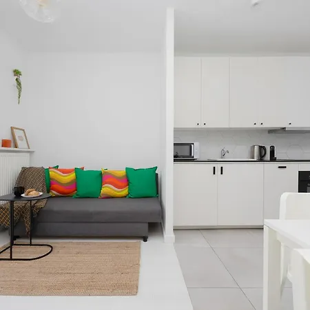 Apartament Cozy With Parking Near Expo Xxi By Renters *